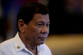 Duterte destaca a ASEAN + 3 como base sólida para establecer Comunidad Económica de Asia Oriental