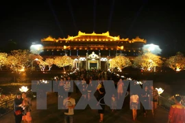 Alud de turistas a ciudadela imperial de Hue en asueto por Día Nacional