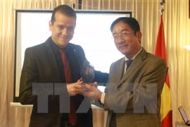 Periodista brasileño premiado del Concurso vietnamita de Información para el Exterior 