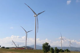Numerosos productos vietnamitas se presentan en exposición sobre ahorro energético 