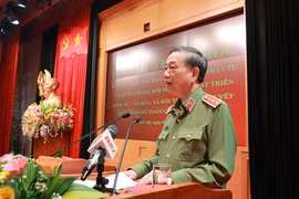 Sesiona en Hanoi seminario sobre tareas de defensa y desarrollo socioeconómico