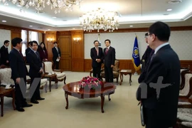 Dirigente sudocreano aprecia las relaciones con Vietnam