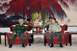 Altos funcionarios militares de Vietnam y China se reúnen en Beijing
