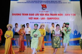Localidad laosiana adquiere experiencias vietnamitas en organización de consejo popular