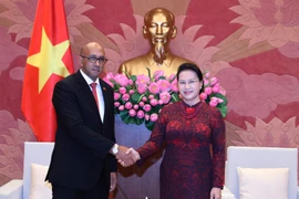 Vietnam fortalece nexos con Cuba y Mozambique 