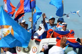 Camboya: Premier participa en campaña electoral de comicios municipales