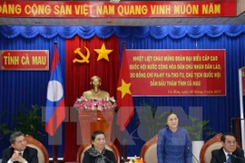 Titular parlamentaria laosiana continúa visita en Vietnam