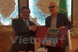 Vietnam busca robustecer vínculos comerciales con localidades argelinas