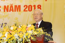 Máximo dirigente partidista traza principales labores de Vietnam en 2018