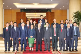 Impulsan nexos partidistas entre Vietnam y Laos