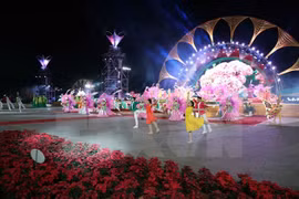 Inauguran Festival de Flores de Da Lat 