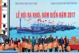 Vietnam celebra primer festival de salida al mar y defensa marítima