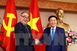Vietnam busca medidas para el desarrollo económico nacional y regional
