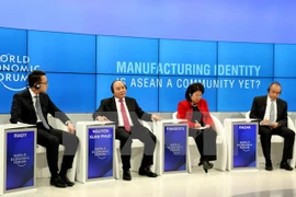 Premier de Vietnam concluye su participación en FEM 2017 con resultados importantes 