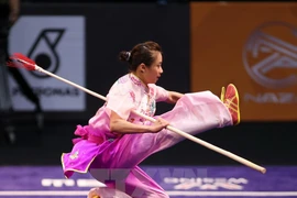 Wushuista Duong Thuy Vi gana primera presea dorada para Vietnam en Campeonato Internacional