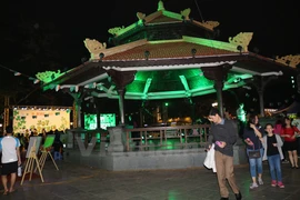 Hanoi se tiñe de verde en el Día de San Patricio