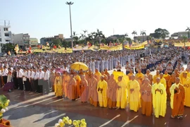 Felicitan a comunidad budista vietnamita por Vesak 2017