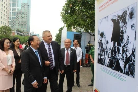 Exposición fotográfica destaca amistad Vietnam-Rusia