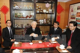 Secretario general del PCV visita provincia china de Zhejiang
