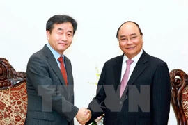 Premier de Vietnam recibe al presidente de Yonhap