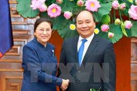 Premier vietnamita recibe a la presidenta de la Asamblea Nacional de Laos 