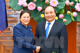 Premier vietnamita recibe a la presidenta de la Asamblea Nacional de Laos 