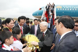 Efectúan en Camboya acto de recibimiento oficial a secretario general de PCV 