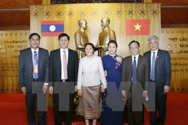Localidades de Vietnam y Laos contribuyen al fomento de nexos binacionales