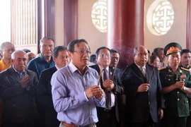 Vietnamitas en Laos rinden homenaje al Presidente Ho Chi Minh