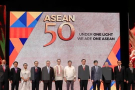 Vietnam contribuye activamente a Reunión de cancilleres de ASEAN 
