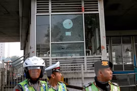 Un policía indonesio fallece tras un atentado supuestamente vinculado con EI