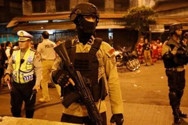 Indonesia arresta a tres sospechosos por ataque suicida en Yakarta