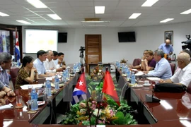 Sindicatos vietnamita y cubano renuevan lazos tradicionales de amistad
