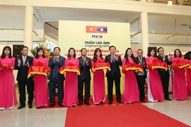 VNA inaugura exposición fotográfica sobre relaciones especiales Vietnam- Laos