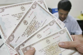 Vietnam recauda fondo multimillonario por emisión de bonos gubernamentales