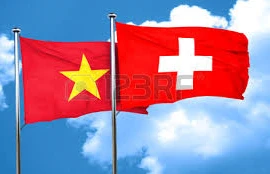 Productores agrícolas de Vietnam adquieren experiencias de Suiza