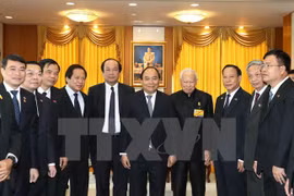 Premier de Vietnam continúa con agenda apretada en Tailandia