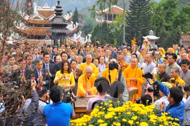 Celebrarán en provincias vietnamitas festivales de pagodas