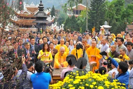 Celebrarán en provincias vietnamitas festivales de pagodas