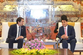 Hanoi intensifica cooperación con Singapur en tecnología digital