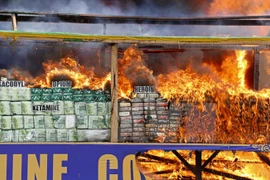 Myanmar y Tailandia incineran drogas incautadas valoradas en mil millones de dólares