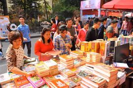 Gobierno vietnamita promueve hábito de lectura