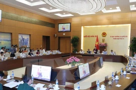 Comité Permanente del Parlamento de Vietnam analiza ley de defensa