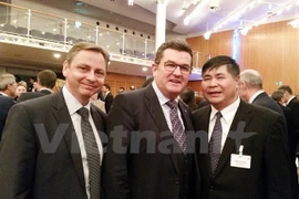 Empresas alemanas muestran interés en mercado de Vietnam 