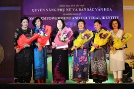 Celebran en Vietnam velada cultural del Foro sobre Mujer y Economía del APEC