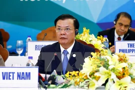 Ministro vietnamita enfatiza necesidad de financiamientos sociales para infraestructuras en APEC 