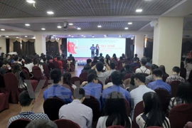 Jóvenes vietnamitas en Rusia conmemoran día de establecimiento de Unión Juvenil