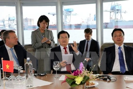 Vietnam desea estudiar experiencias neerlandesas en construcción de puertos marítimos 