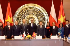 Vietnam y Polonia forjan cooperación de parlamentarios de amistad