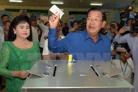 Partidos políticos de Camboya reconocen resultados de comicios municipales